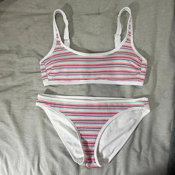 Hula Honey Other - Hula Honey Women's Striped Bikini Set Multicolor Size Large